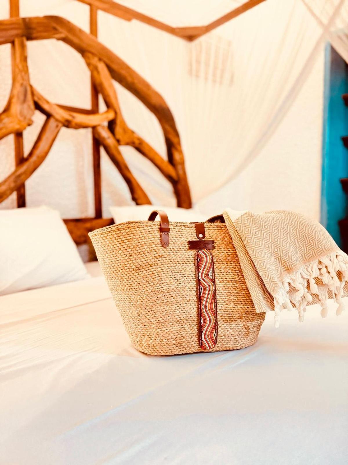 Boheme Zanzibar Bed & Breakfast จัมเบียนี ภายนอก รูปภาพ