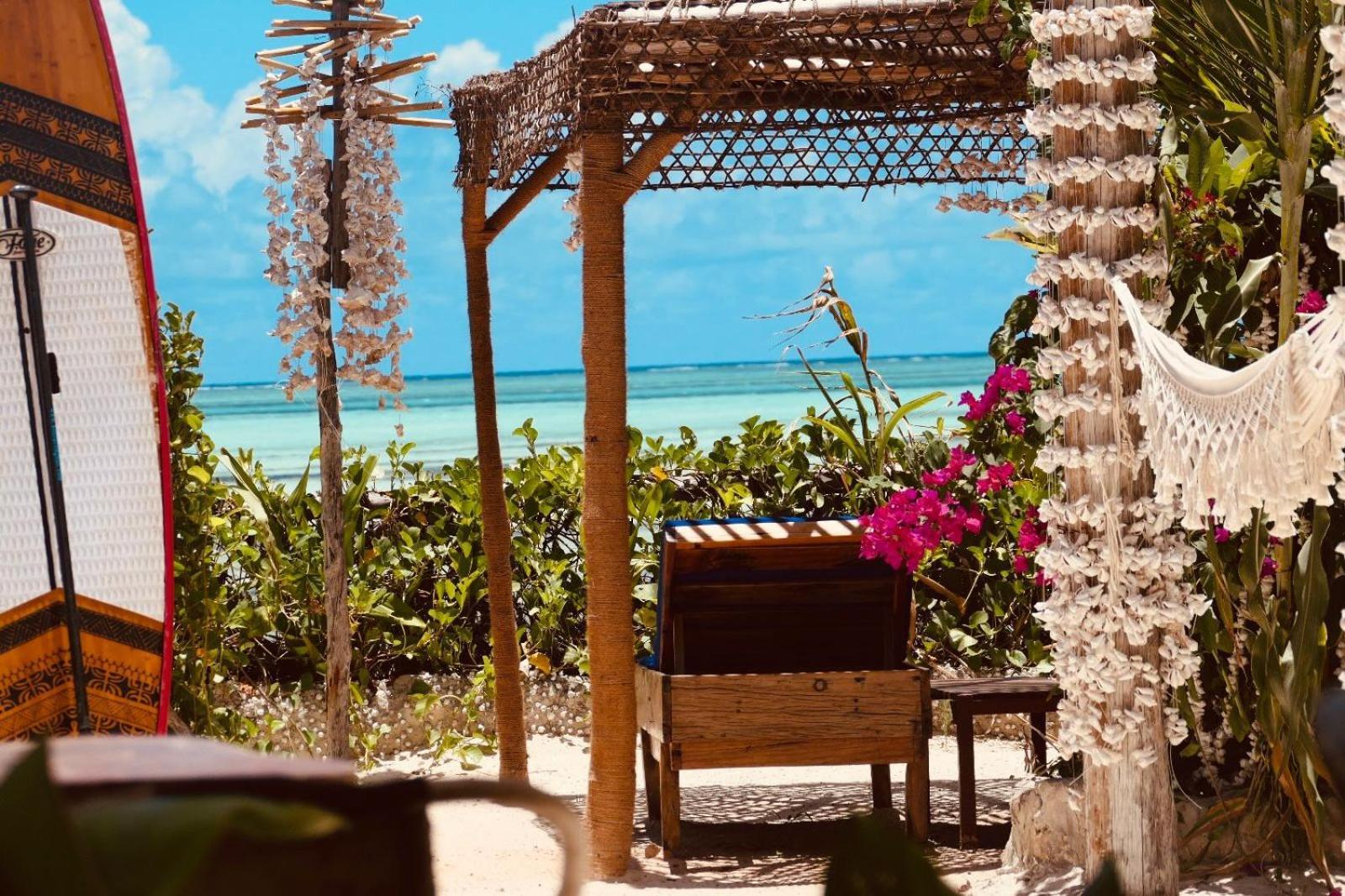 Boheme Zanzibar Bed & Breakfast จัมเบียนี ภายนอก รูปภาพ